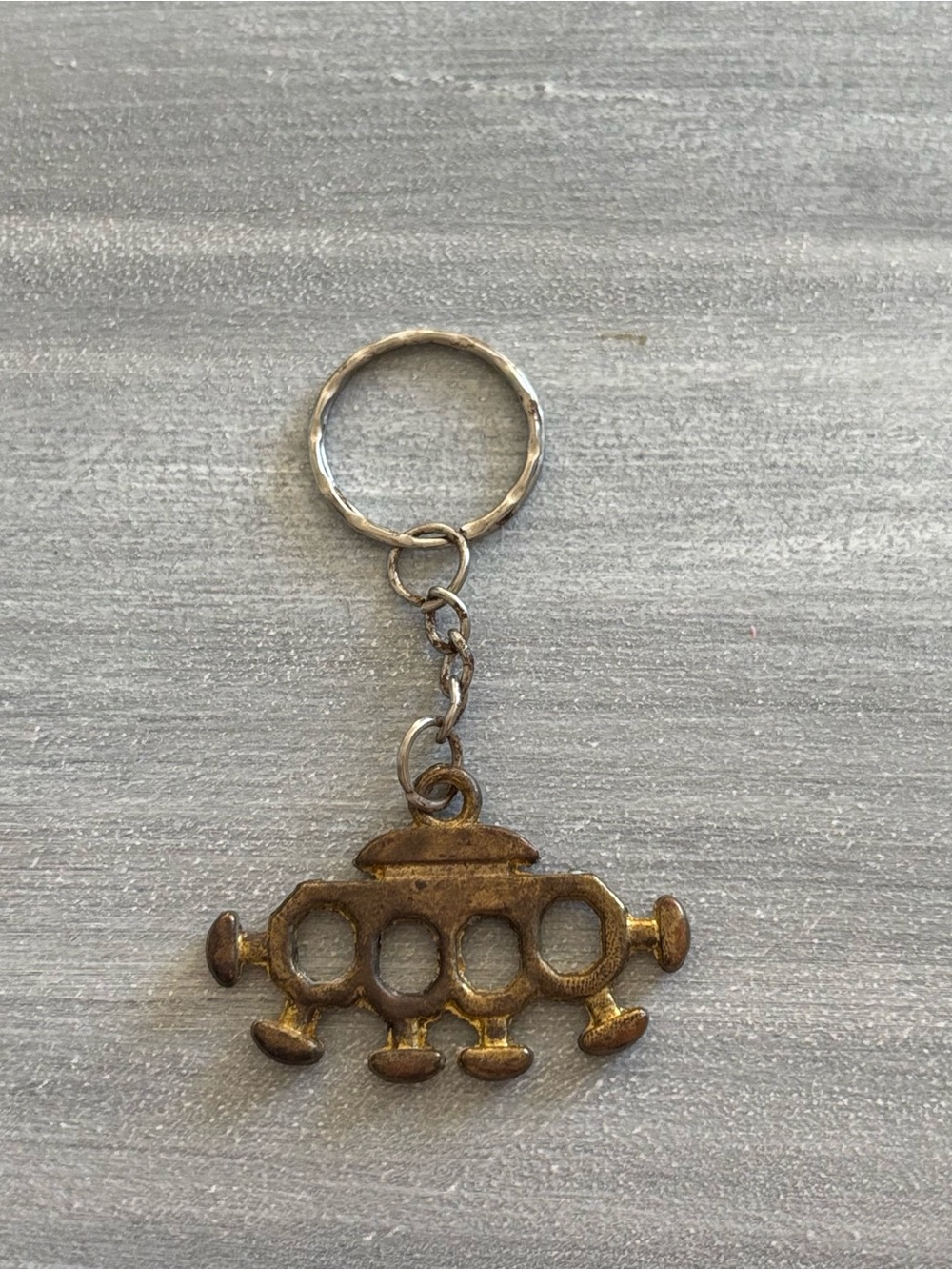 Brass Tone Vintage Knuckle Duster mini Keychain - gold tone